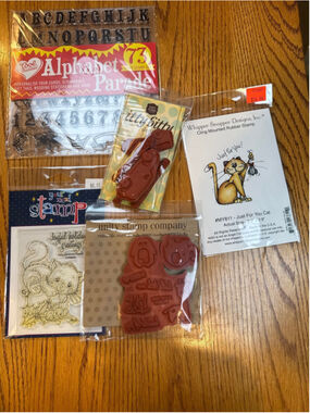 Stamp lot #32 (qty 6)